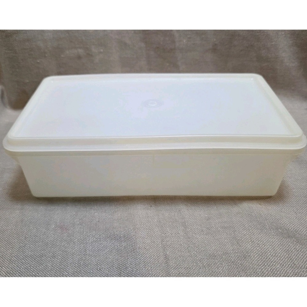 Vintage Tupperware Cracker Kracker Keeper Container Sheer Clear #677 With Lid